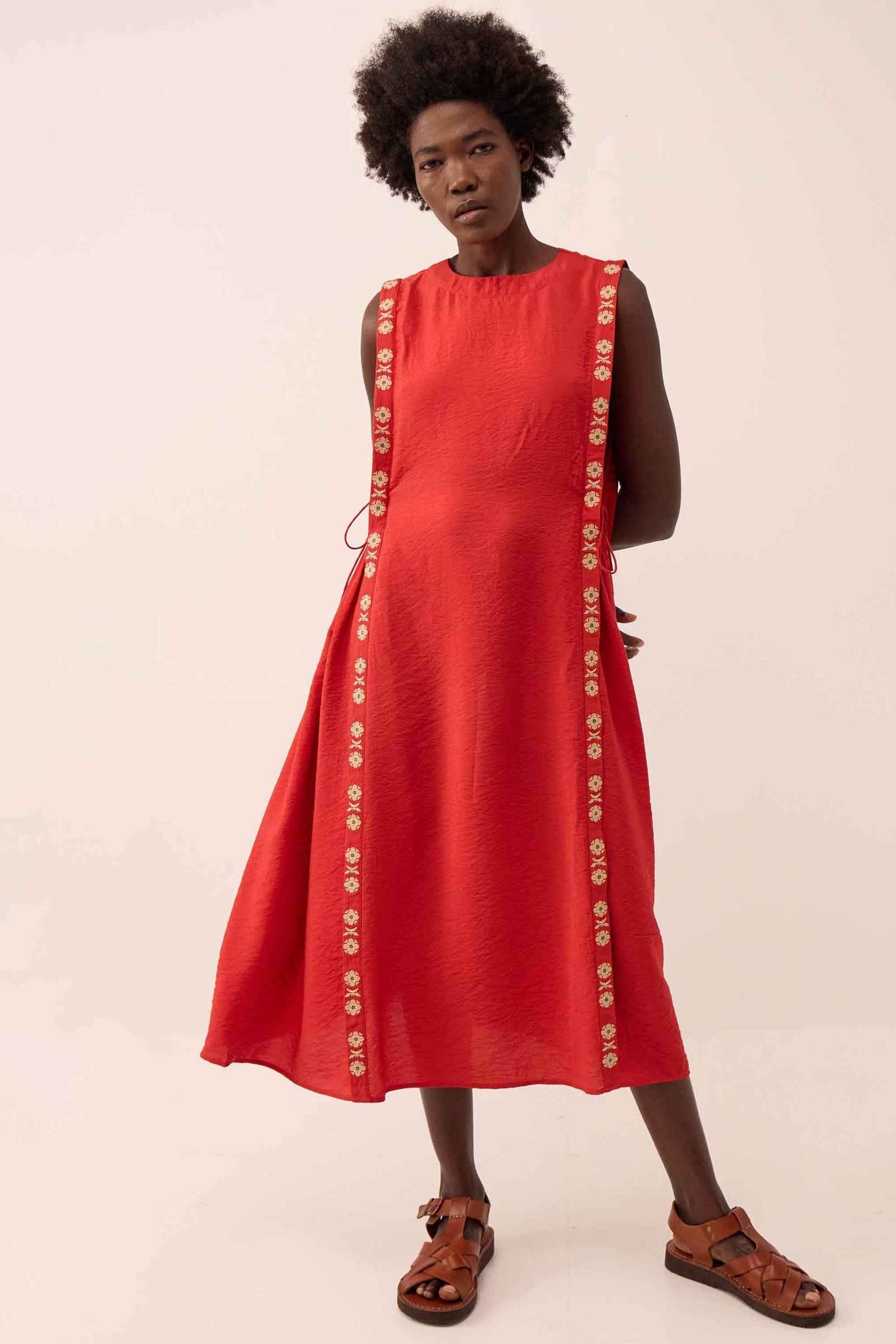 Cheryl Embroidered Side Dress