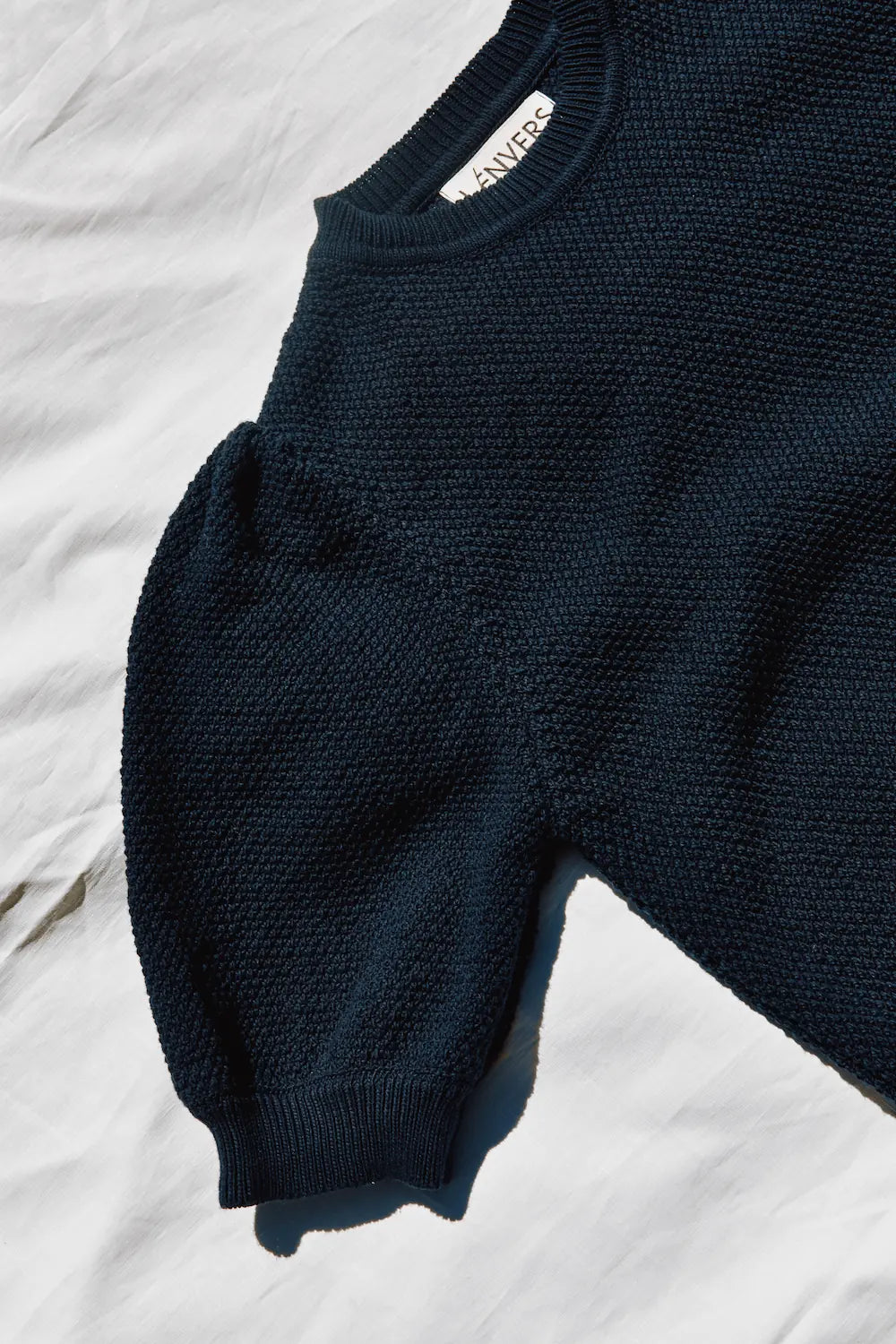 ELISABETH Puff-Sleeve Tee in Organic Cotton - Navy