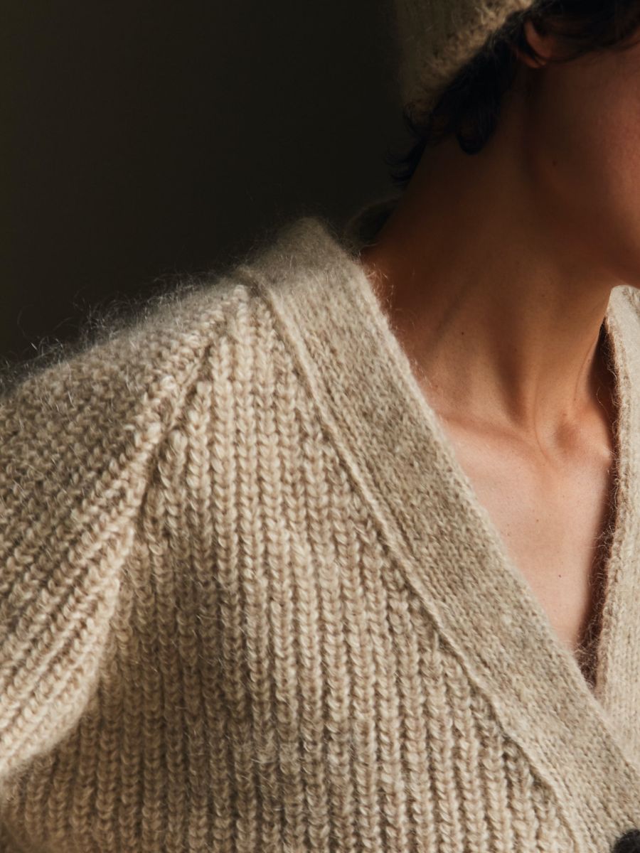 ANNA V-Neck Cardigan in Merino-Mohair Wool - Beige -100% cruelty free merino wool - Spanish Merino Wool Cardigan - L'Envers details