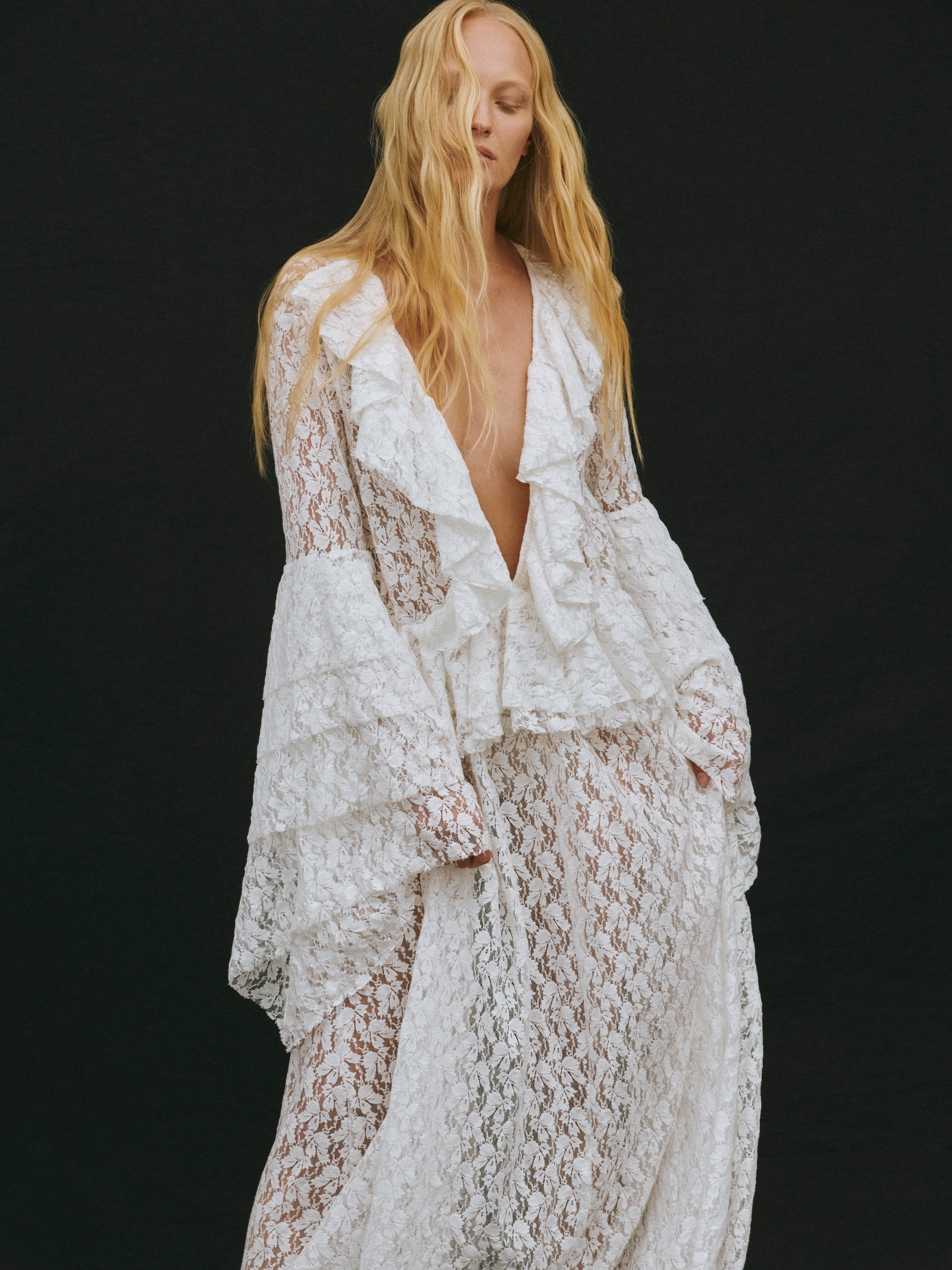 THE LACE BELLA DRESS