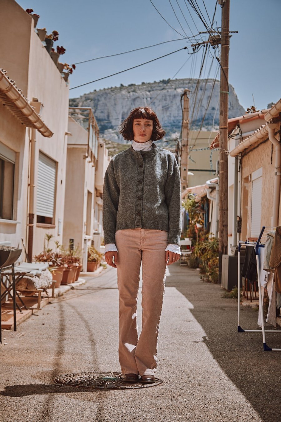 SANDRA Funnel-Neck Cardigan in Merino Wool - Ash Grey - 100% cruelty- free and sustainable knitwear - L'envers