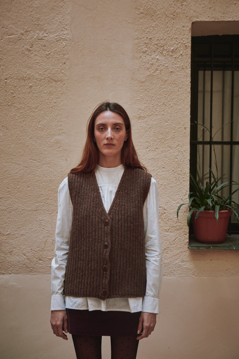 VERA Sleeveless Vest in Merino Wool - Chocolate