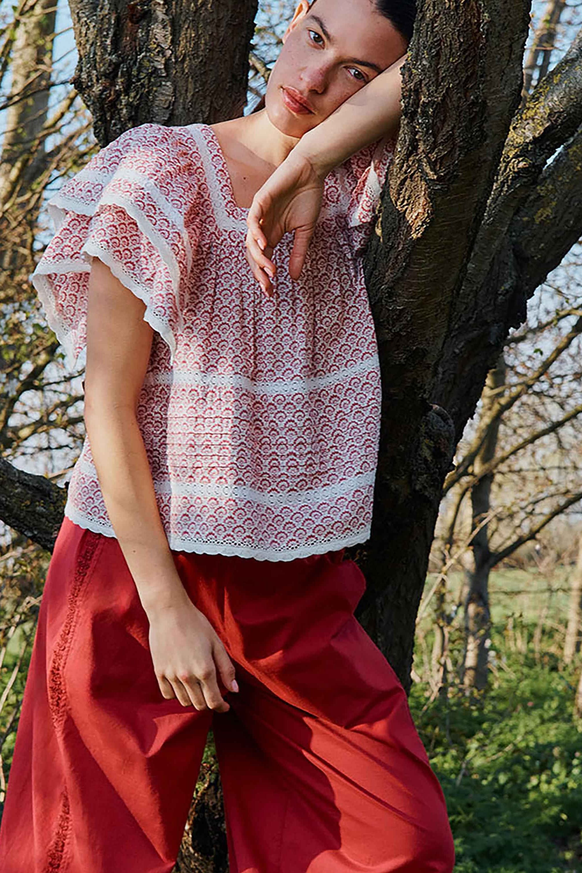 Alina Printed Floral Lace Insert Top Pink