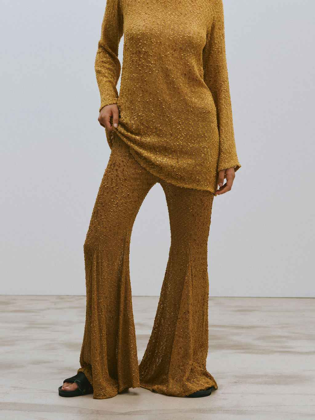 THE JAGGER FLARED TROUSERS - GOLD