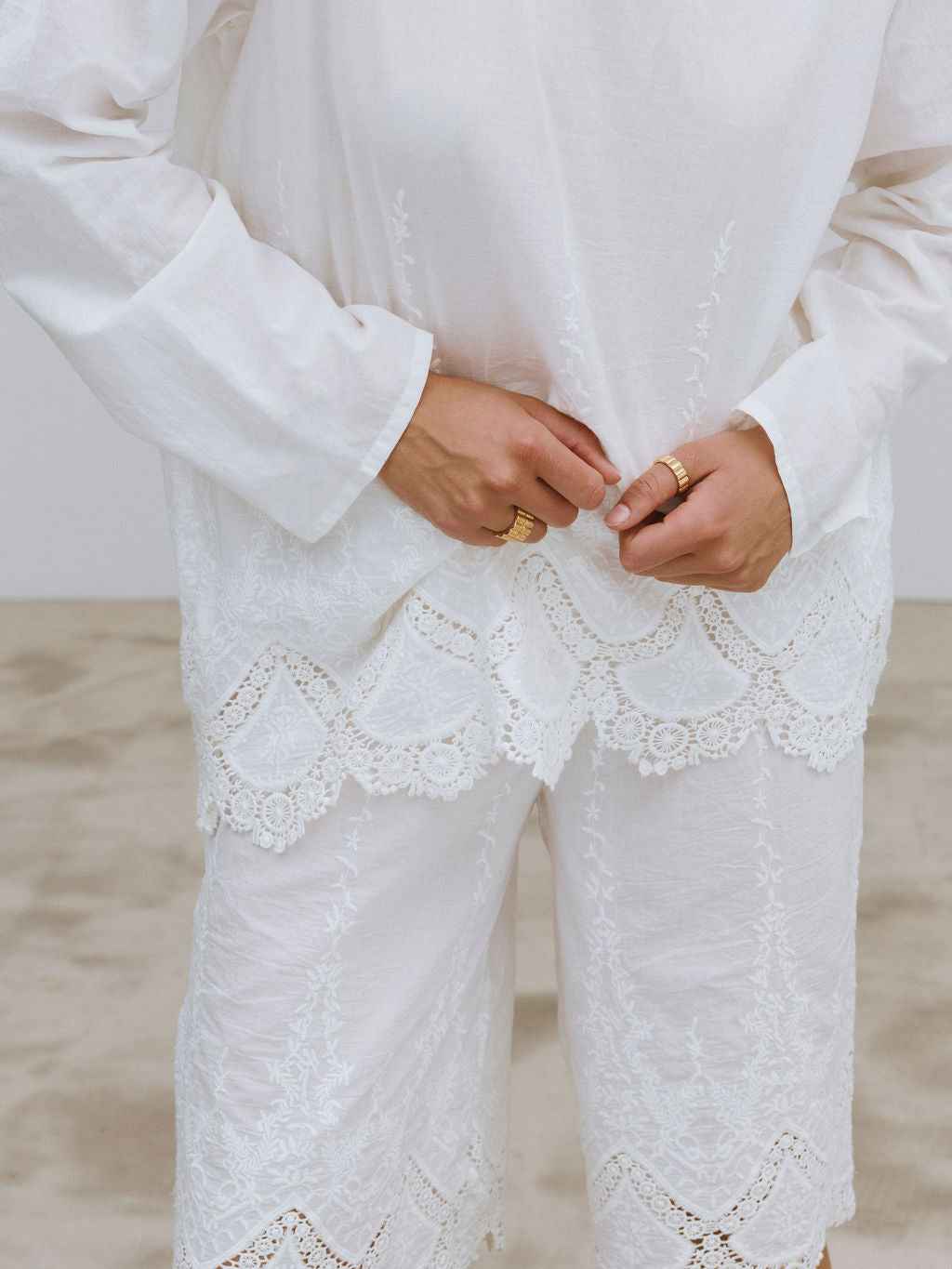 POET BERMUDA SHORTS