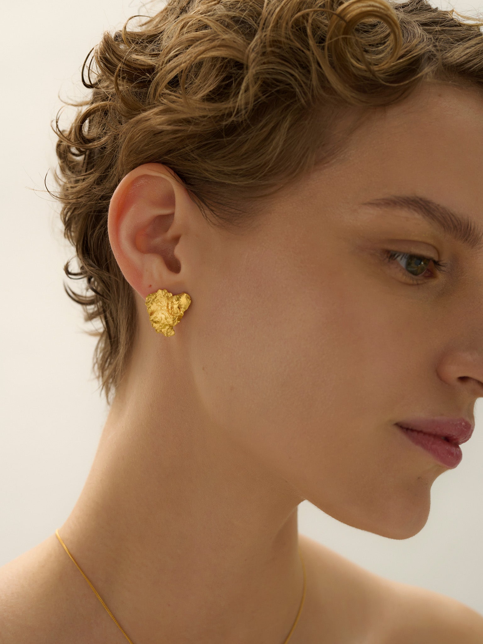 Artemis Earrings Gold