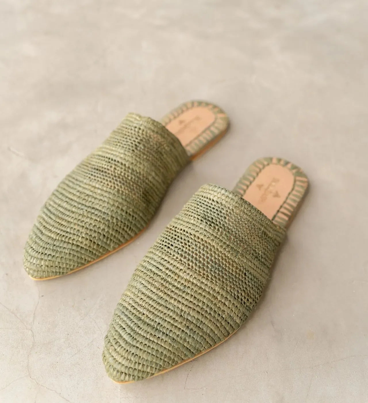 Babouche Tayri Green, sustainable, handmade sandals made from natural materials by Bulibasha