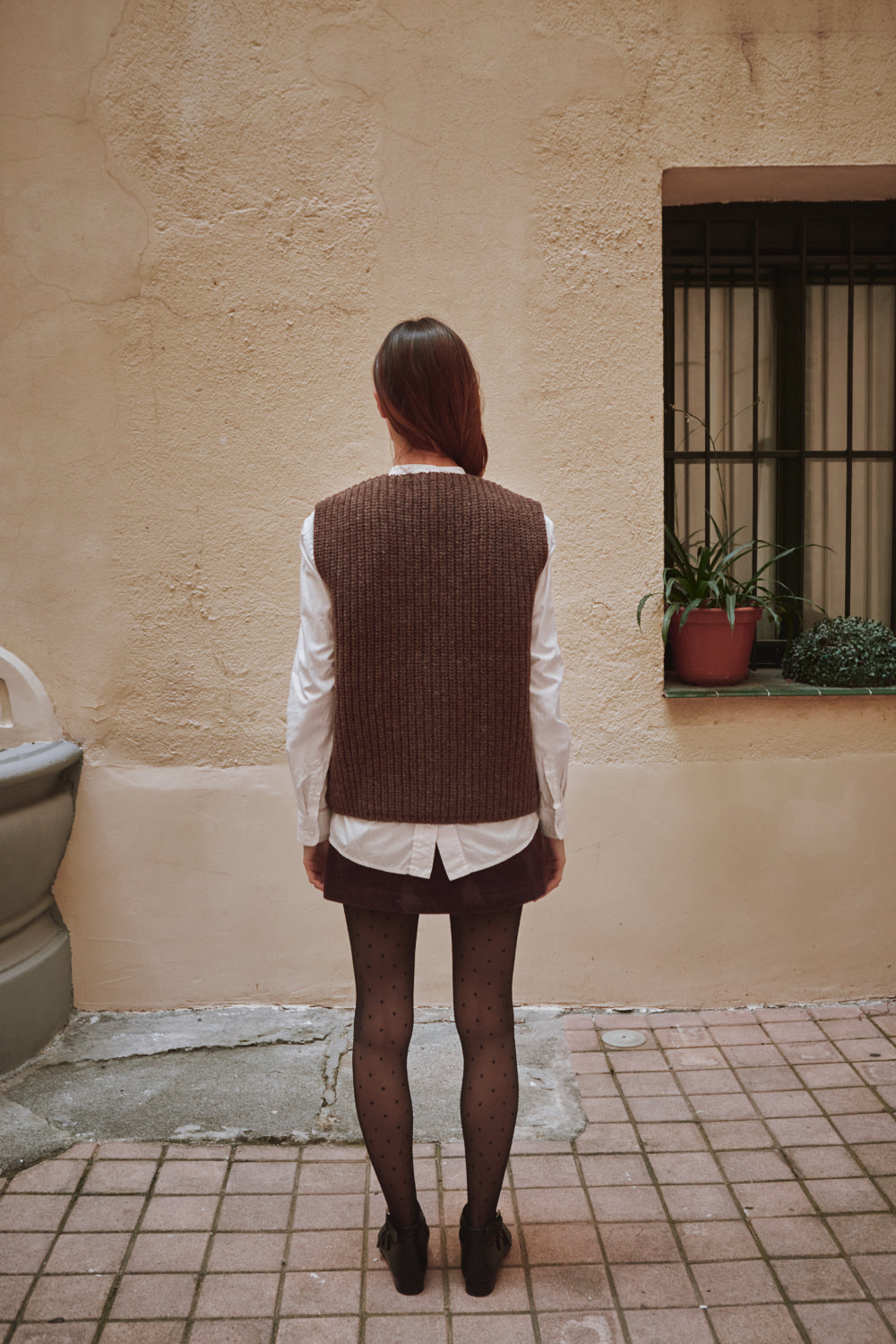 VERA Sleeveless Vest in Merino Wool - Chocolate
